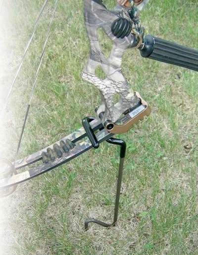 Two Metal Zig Zag Ground Archery Compound Bow Holders for Ground Blind