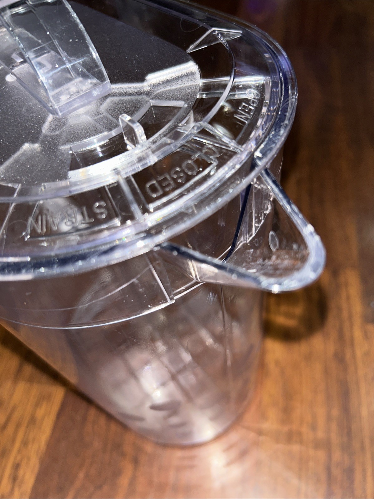 Pampered Chef Quick Stir Pitcher Family Size 1-Gallon Polka Dots MADE IN USA