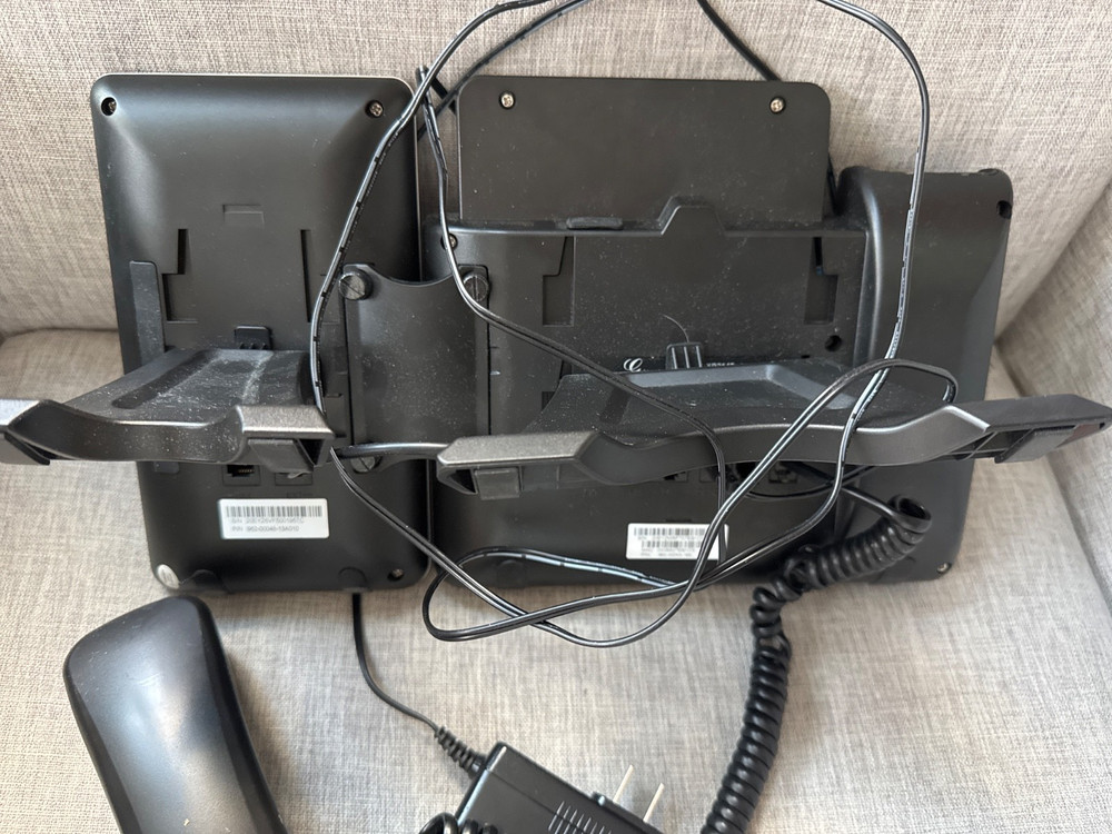 Grandstream GXP2140 IP Phone and Dynamic Keyboard Working Tested