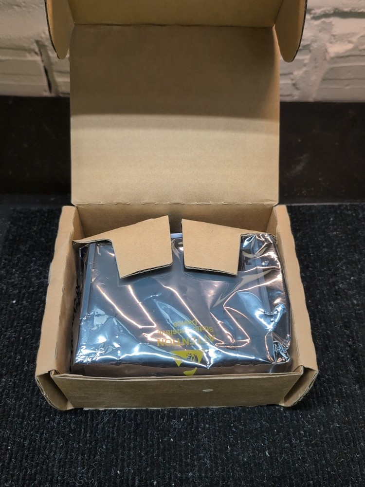 New Allen Bradley 1769-0A16 Compact I/O Output Module