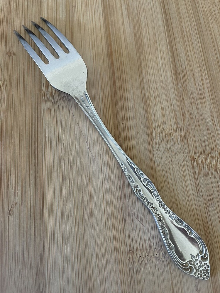 SSS Oneida Glossy Stainless BOURBON Floral Scroll DINNER FORK 7.25”