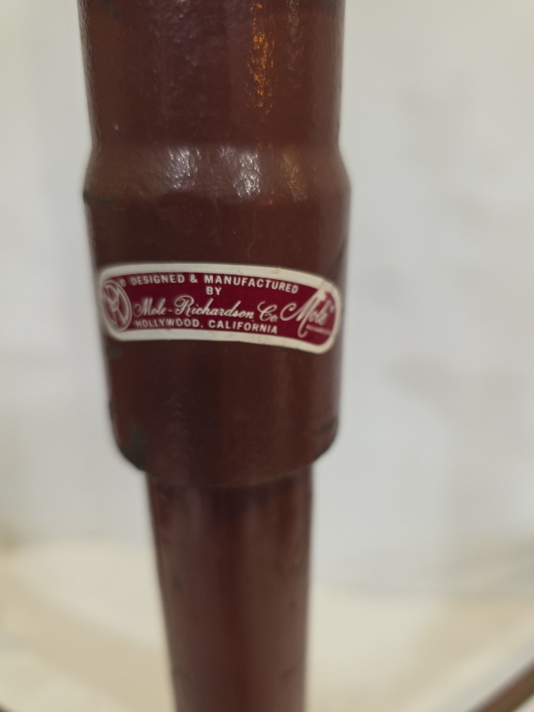 Mole-Richardson Heavy Duty Junior Size Low Stand 22-32" High W/Light Pin