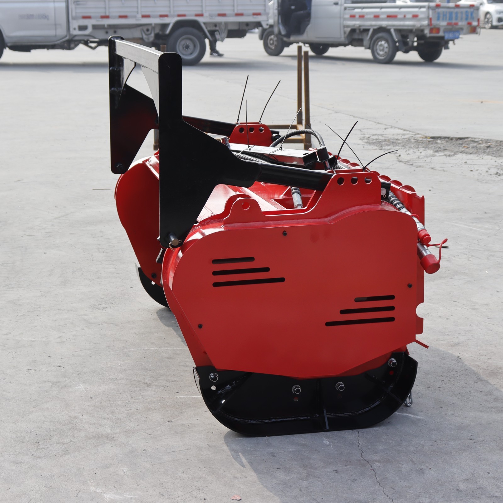 46in Forestry Mulcher Attachment Wood Chipper Brush Mower Fits Bobcat Skid Steer