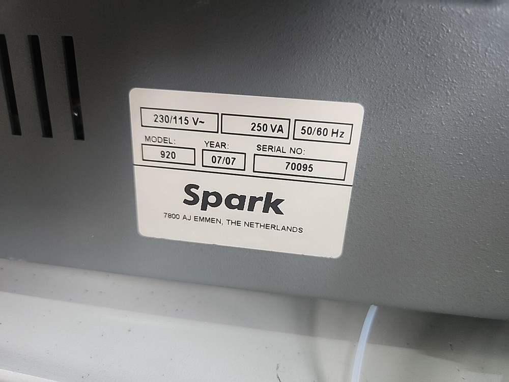 Eksigent 920 Autosampler with NanoLC-1D+HPLC System