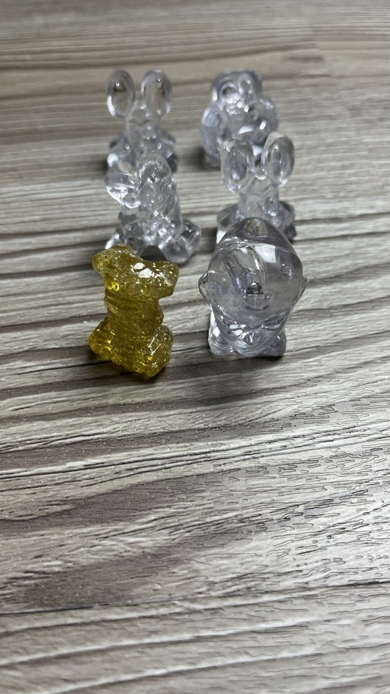 Gogos Crazy Bones Transparent Clear Bundle (Featuring Gold Glitter Figure)