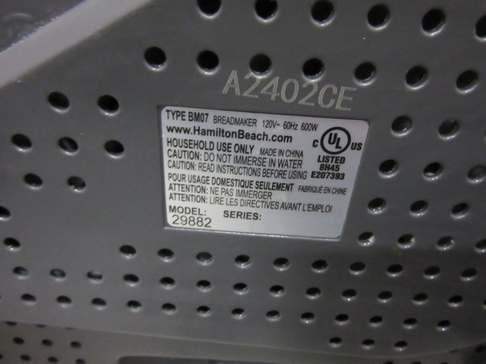 Hamilton Beach 29882 BM07 Home Baker Automatic Bread Maker Machine w/ Xtra