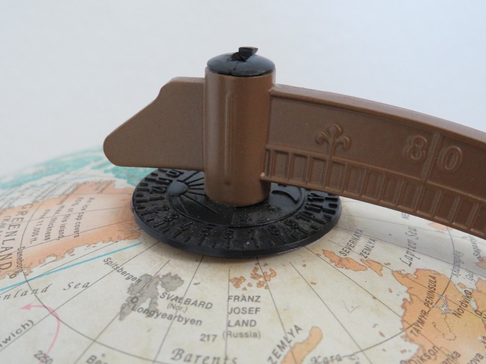 globe Replogie Scan Light electric brown World International standing round