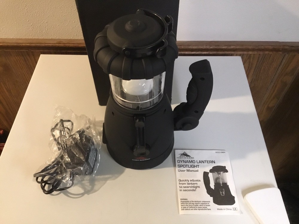 High Sierra Dynamo Lantern Spotlight with Case IH Logo