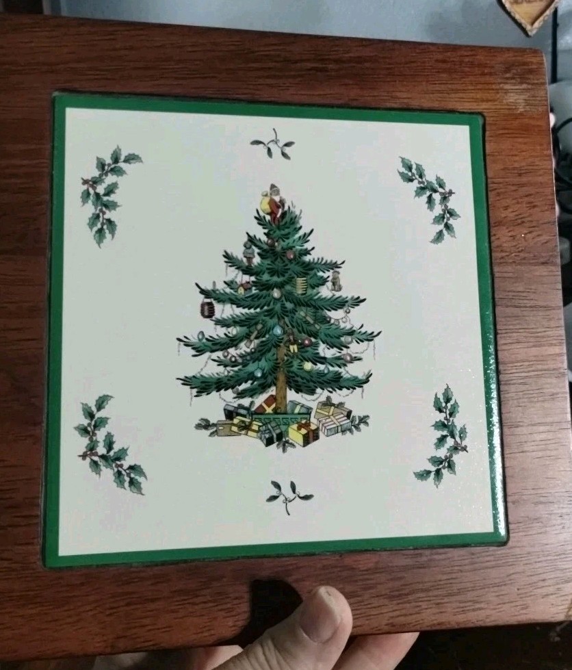 Spode 8" Christmas Tree Pattern Ceramic / Wood Trivet With Original Box