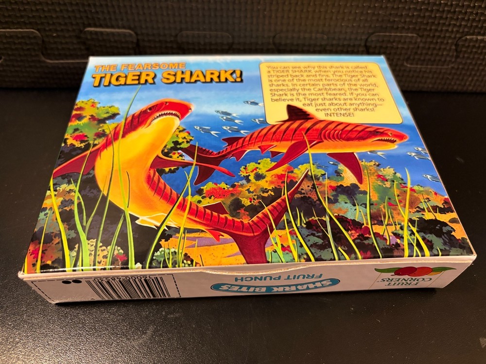 Shark Bites fruit snacks - Empty custom design display box