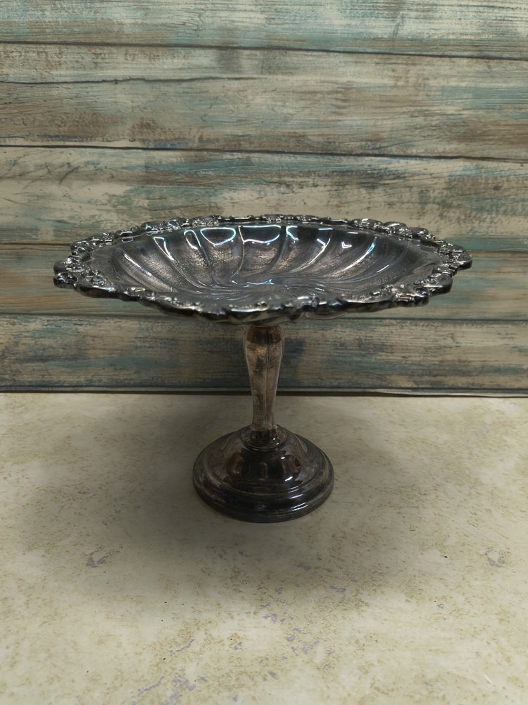 Wallace Baroque footed compote/candy dish silverplate