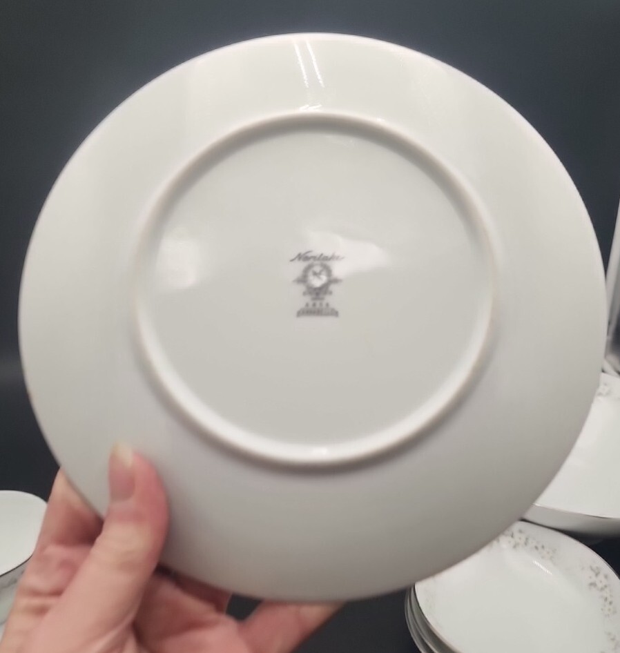 27 Pieces NORITAKE china "ANNABELLE" 6856 pattern "BEAUTIFUL"