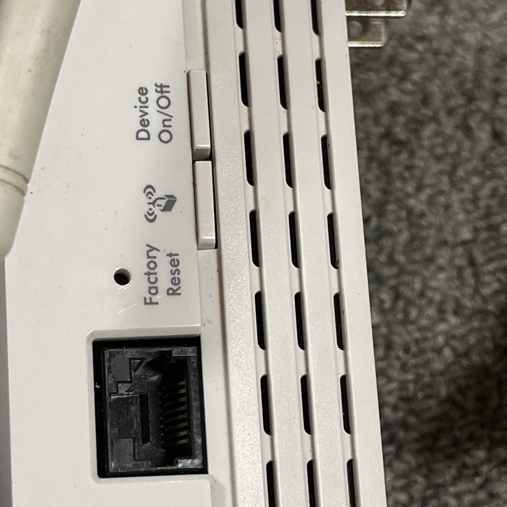 NETGEAR UNIVERSAL WIFI RANGE EXTENDER WN3000RP