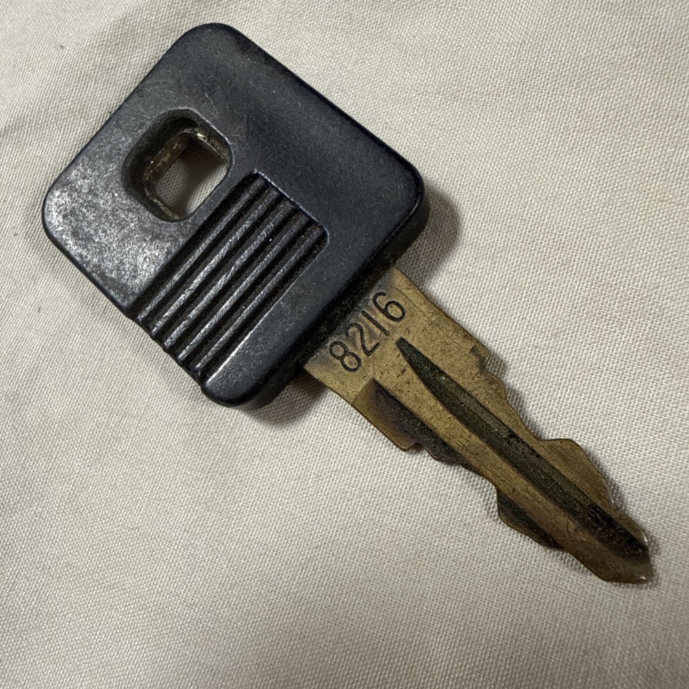 Sears Craftsman OEM Toolbox Key  Code 8216