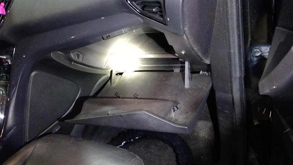 ESCAPE 2015 Glove Box 970209