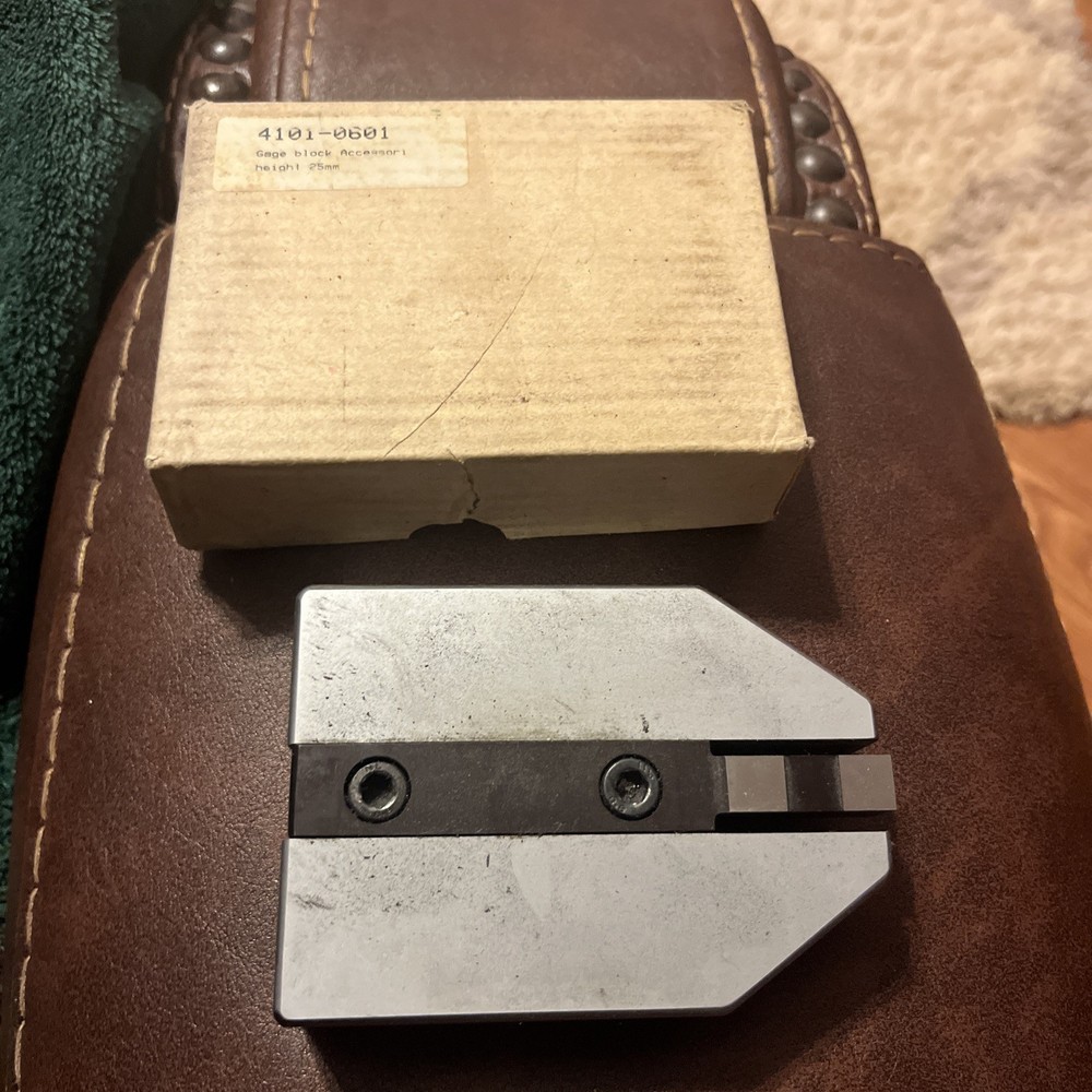 4 X 2-3/4 X 1/7" BASE BLOCK FOR RECTANGULAR GAGE BLOCKS (4101-0601)
