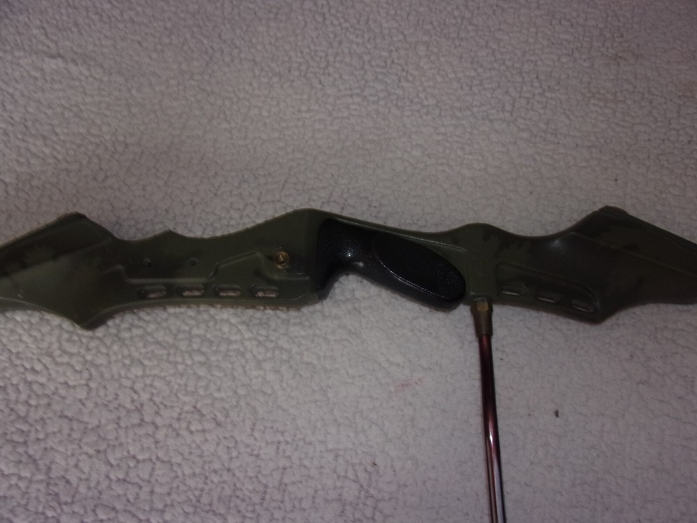 PSE Game Sport Pulsar Express Compound Bow