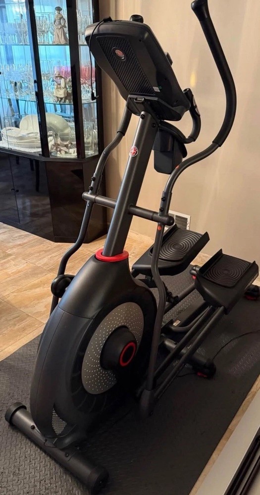 Schwinn Precision Path Elliptical Trainer – Excellent Condition