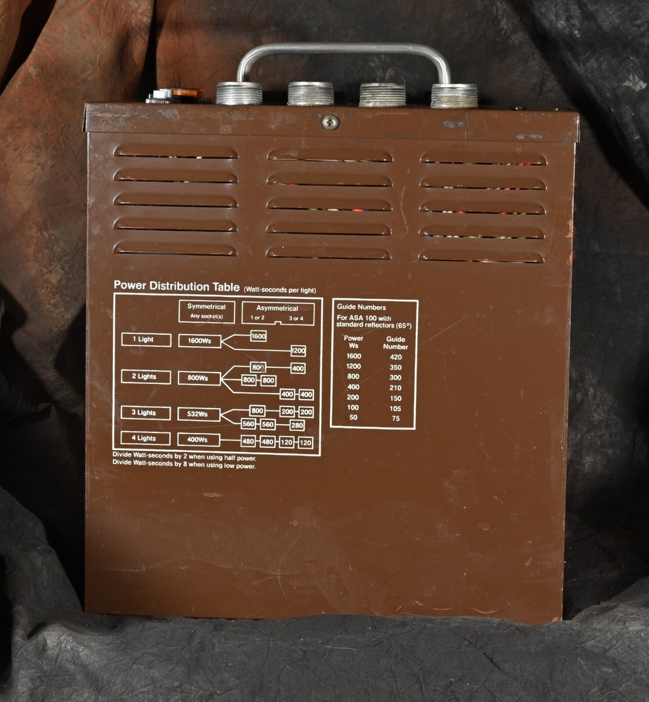 Speedotron 1600w/s Light Set