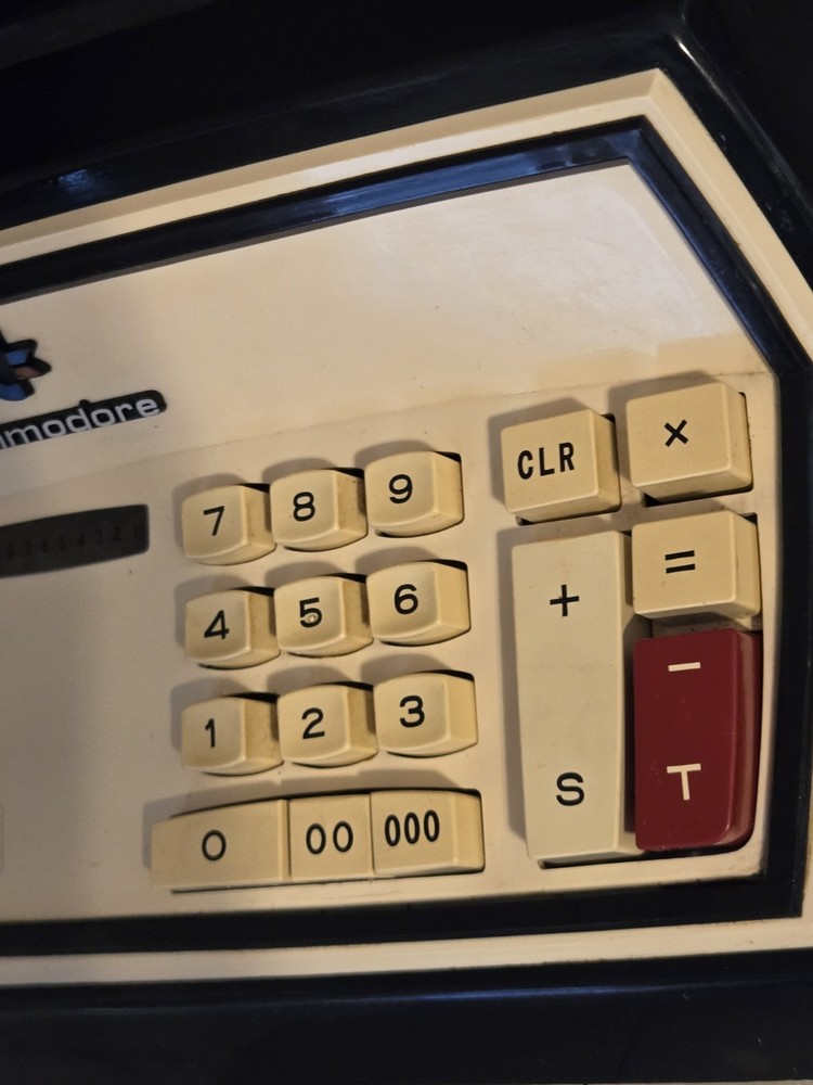Vintage Commodore 402 Mechanical Adding Machine EXCELLENT!