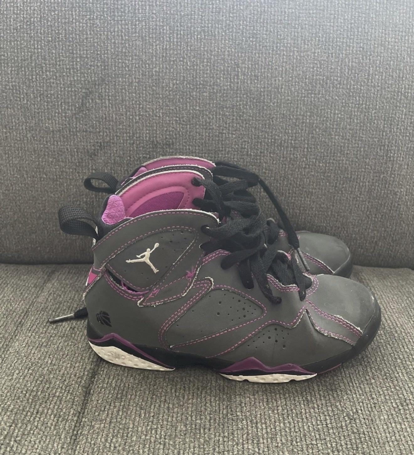 Jordan 7 Retro Shoes Youth Size 1.5Y Gray Pink Basketball Kids 442961-018