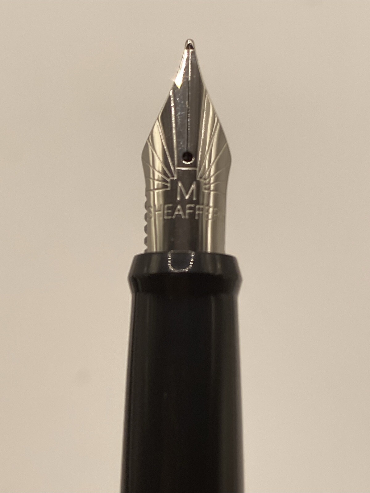 Shaeffer Sagaris Brown Fountain Pen N0948050