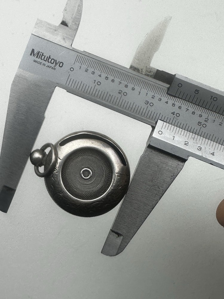 Antique Solid Silver Hallmarked Sovereign Single Side Opening Case