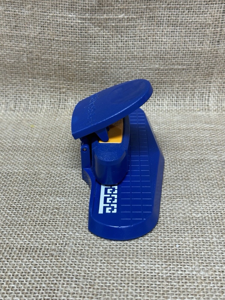 Fiskars Bracket Edge Border Paper Punch