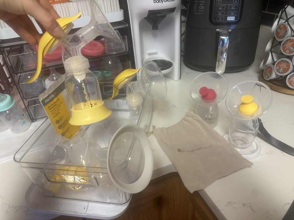 Breast Pump/ Breast Feeding LOT BUNDLE HUGE