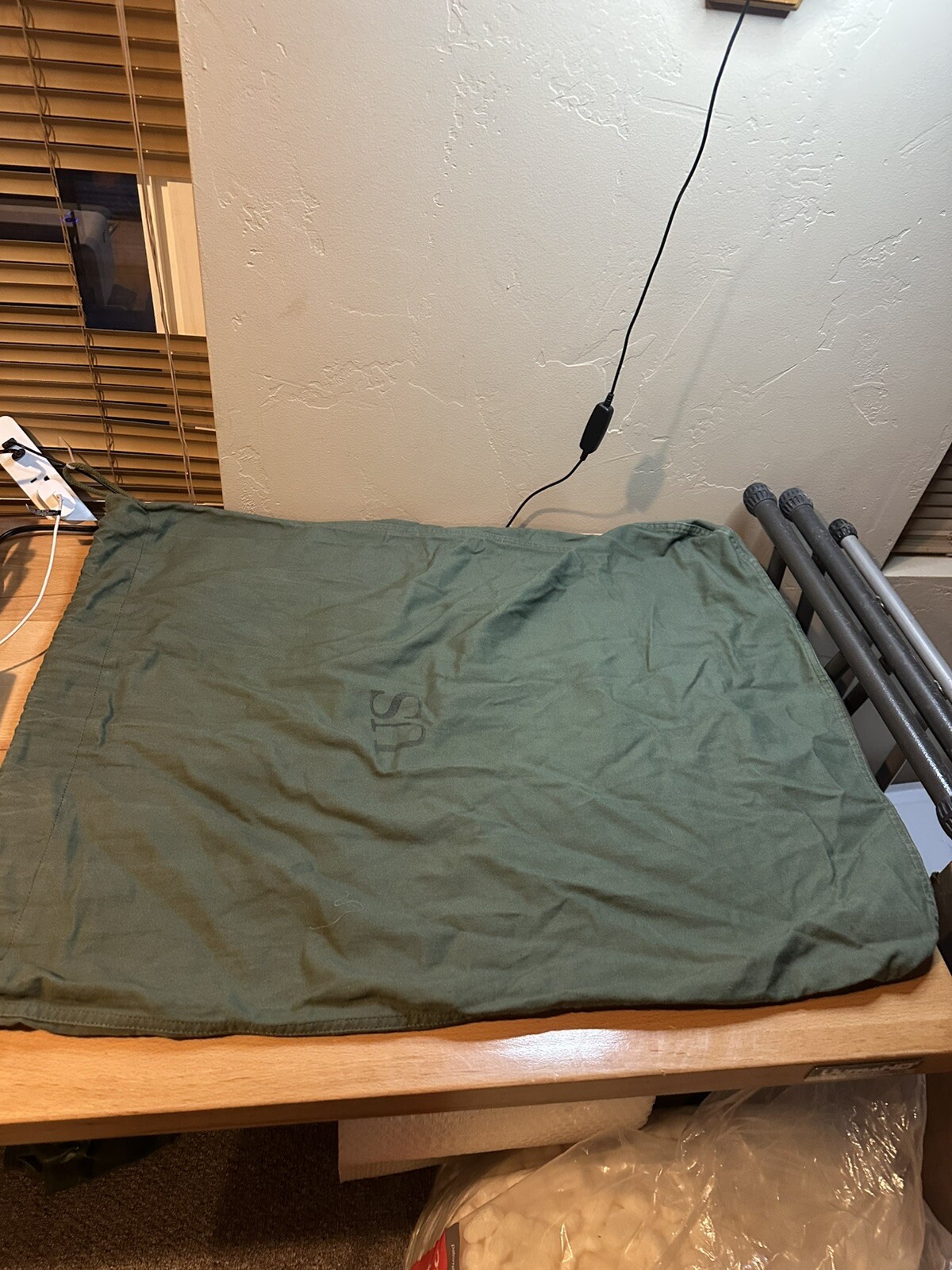 GOOD - US Military Barracks Cotton Laundry Bag Green NSN 8465-00-530-3692