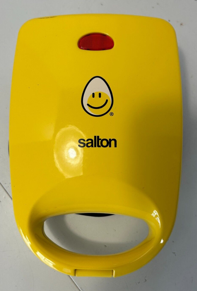 Salton Egg Bite Maker - 4 Bite - Sous Vide Style - No Stick - 5 Min Cook