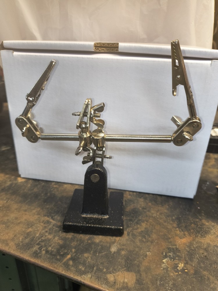 Helping Hand Dual Alligator Clips, Fly Tying, Adjustable Brookstone