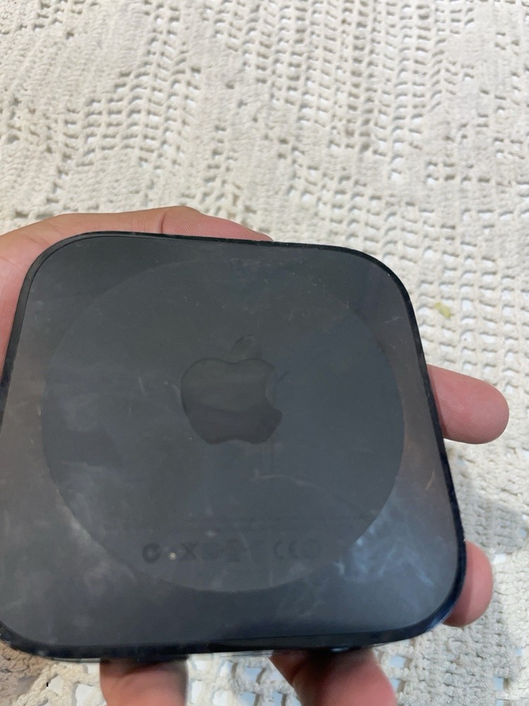 Apple TV (2nd Generation) A1378 No Cables