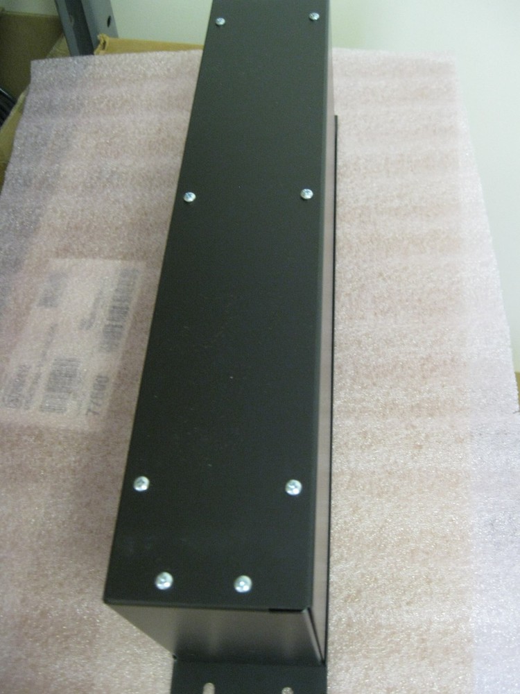 BLACK BOX SROO1A RACKMOUNT CHASSIS-BLANK