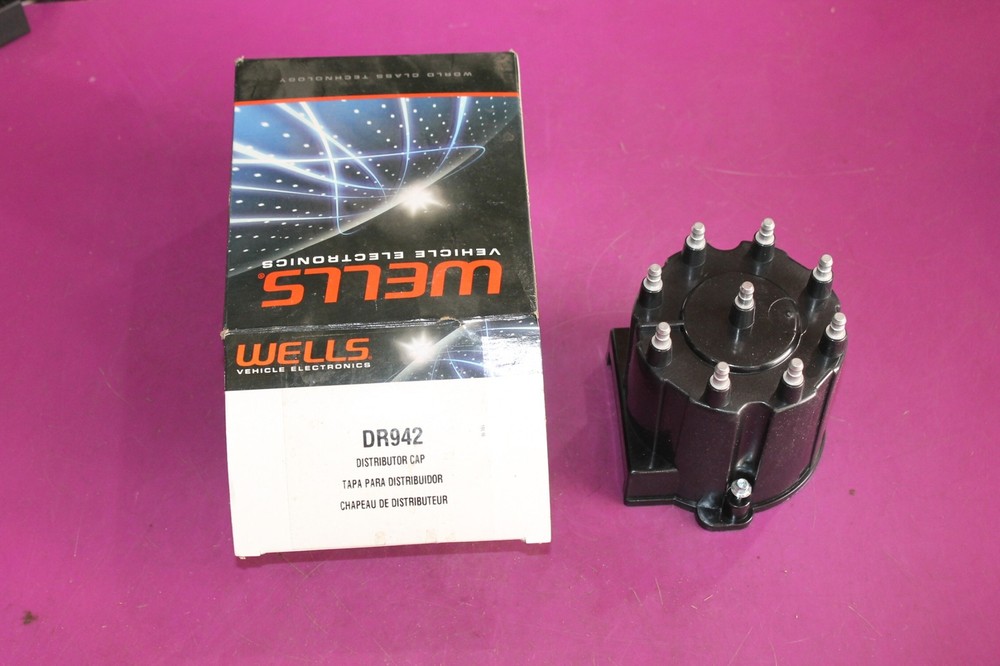 Wells Distributor Cap. Part DR942. See pic.