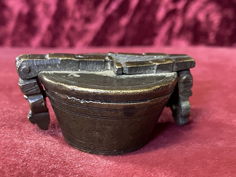 Antique Bronze Scale Weights In OZ Stacking Pots