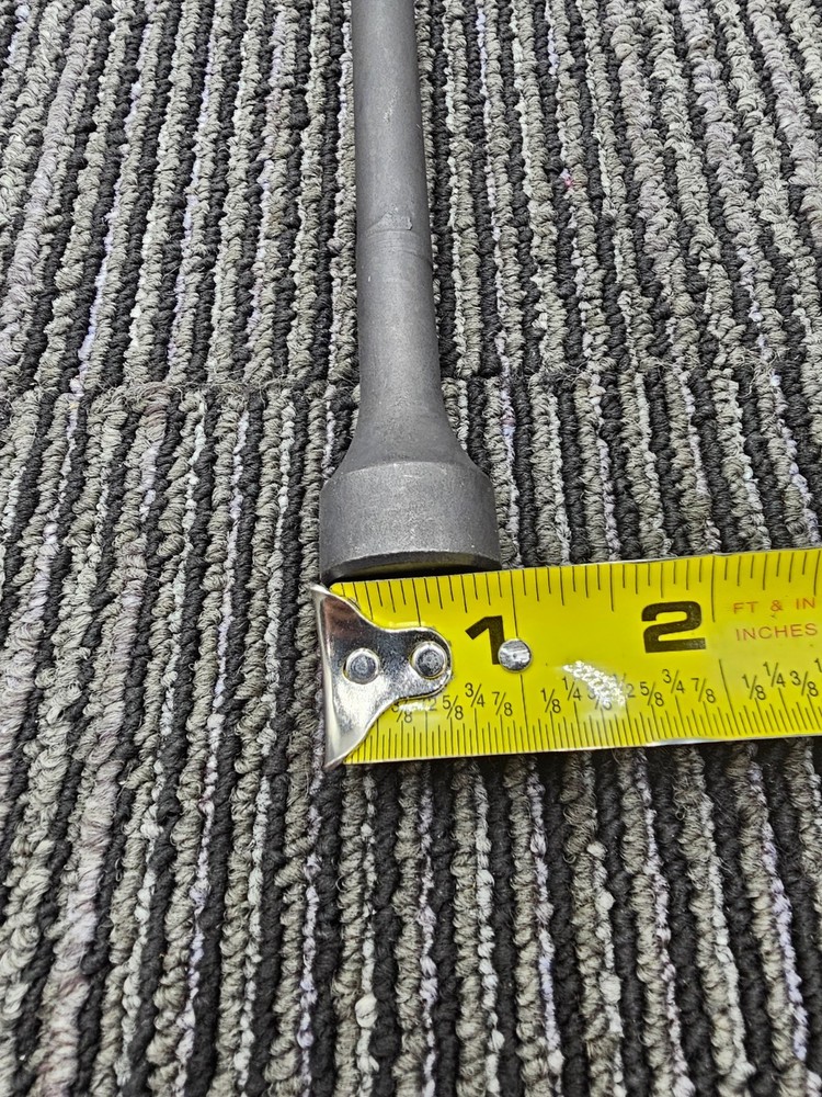 Mayhew 32002 18" Pneumatic Hammer 1" Diameter