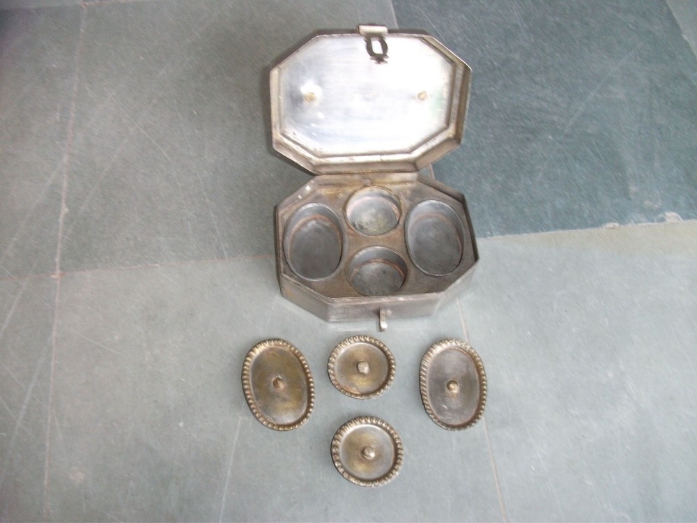 Vintage Brass Handcrafted Solid 4 Compartment Betel Nut Box