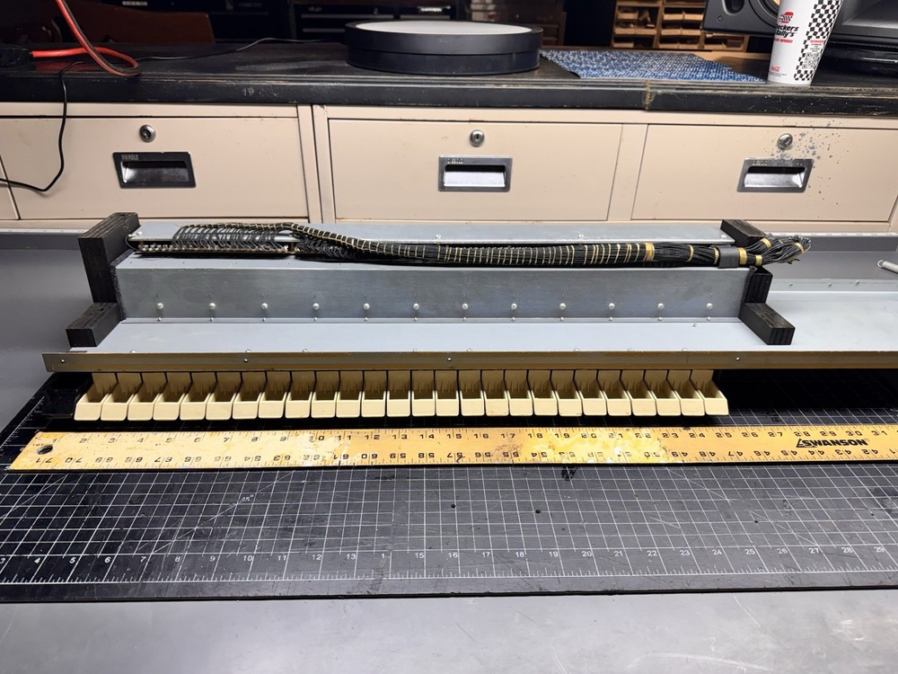 Hammond M103 Keyboard Assembly (2)