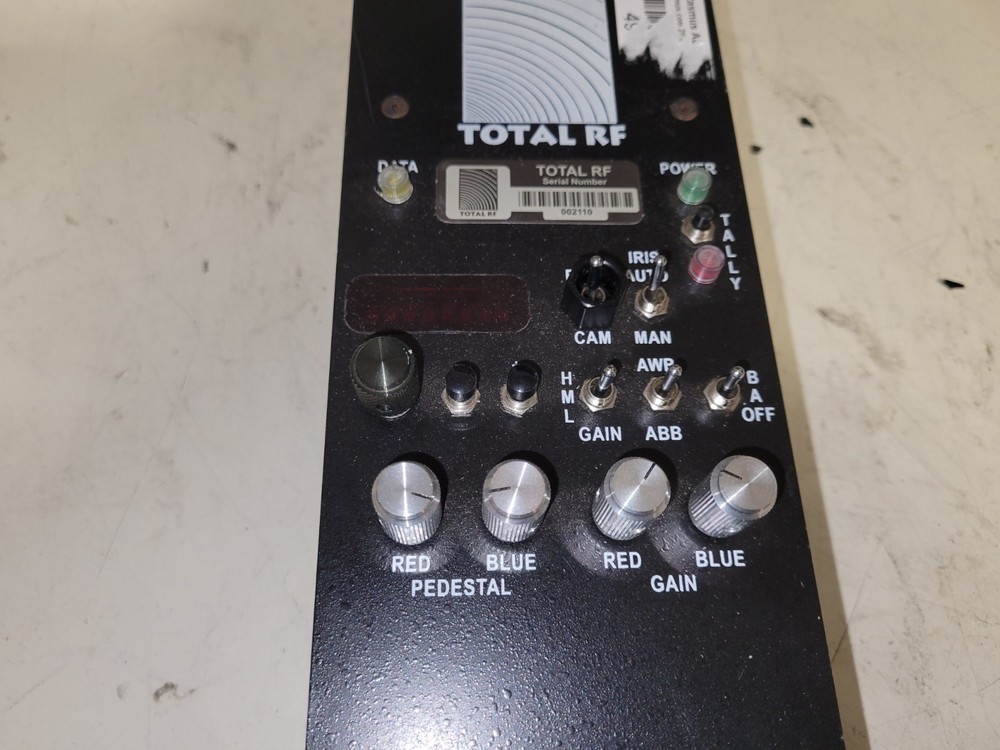 Total RF Camera Control panel with V-mount camera receiver for data and tally