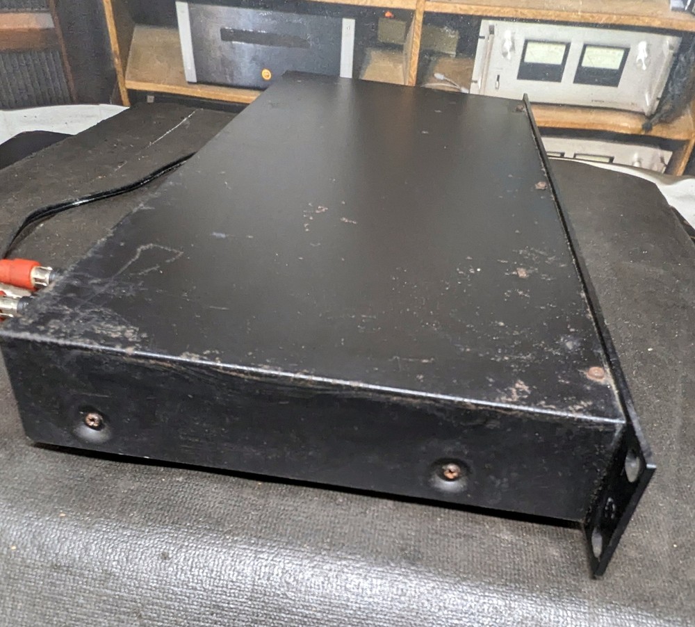 Articulate Sound Phonic 1/3 octave equalizer PEQ3300