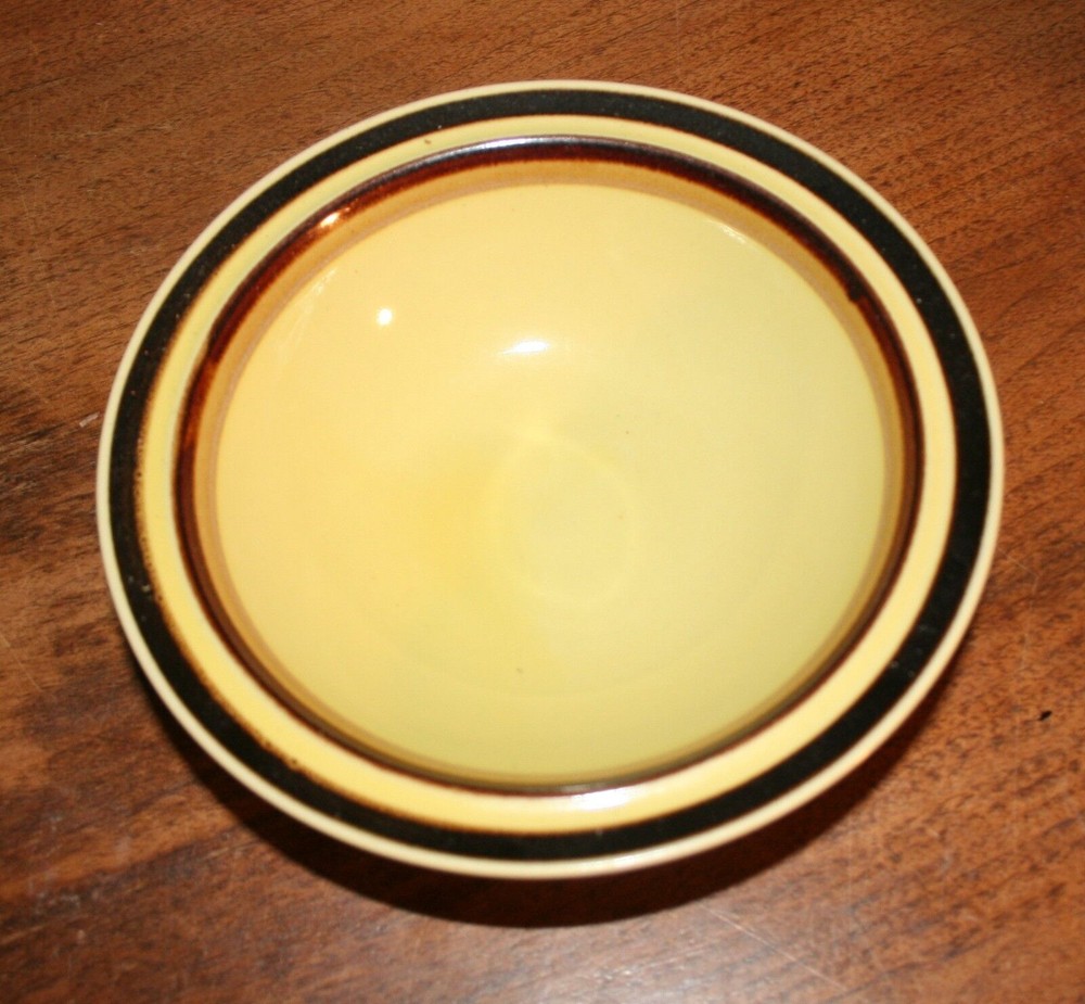 Stoneware Dinner Ware Independence by Interpace (18) Yellow Ware