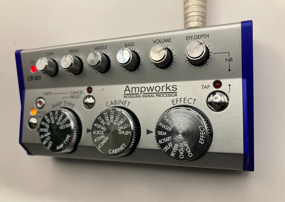 KORG Ampworks Modelling Signal Processor Guitar Multi Effects