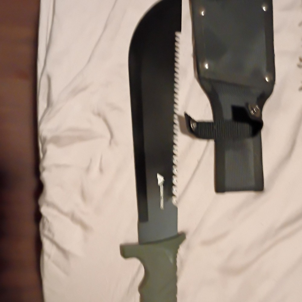 Sawback Machete Black Green Plastic Handle Sawback Blade with Sheath