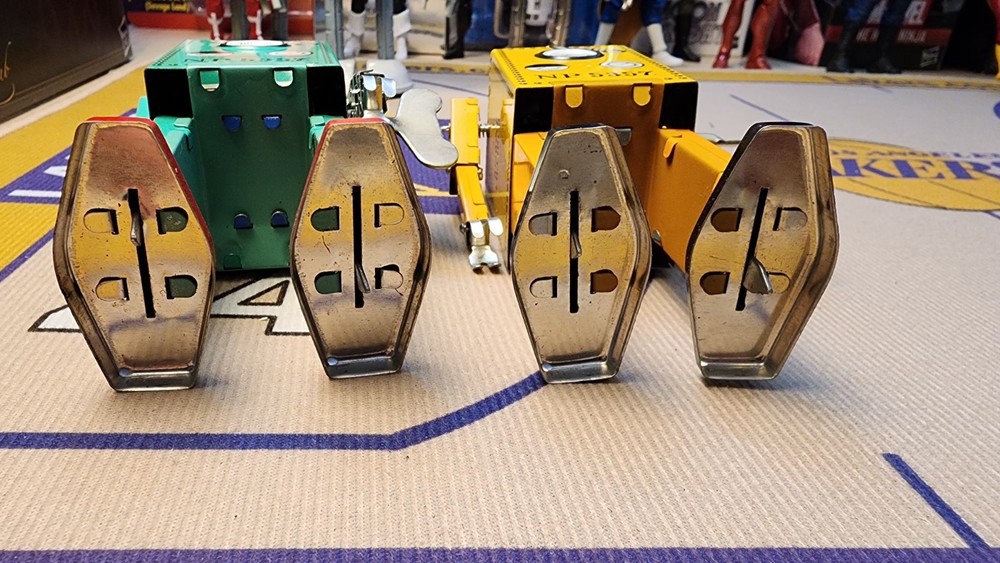 Lilliput Robot Windup Tin Toy LOT