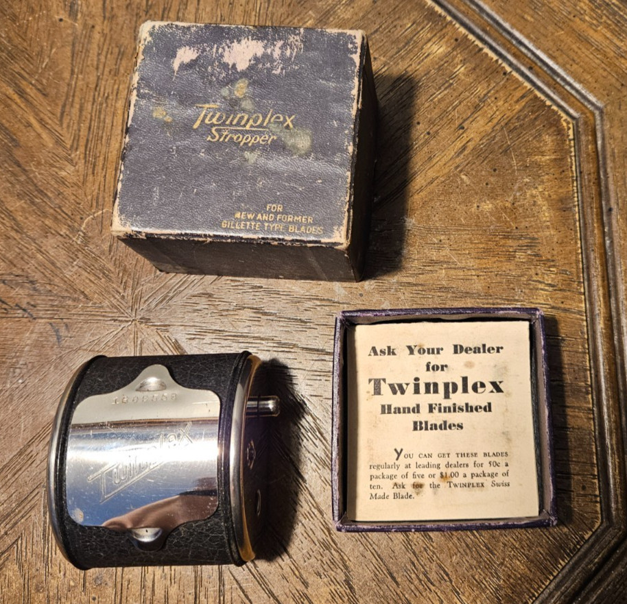 Vintage Twinplex Razor Blade Stropper