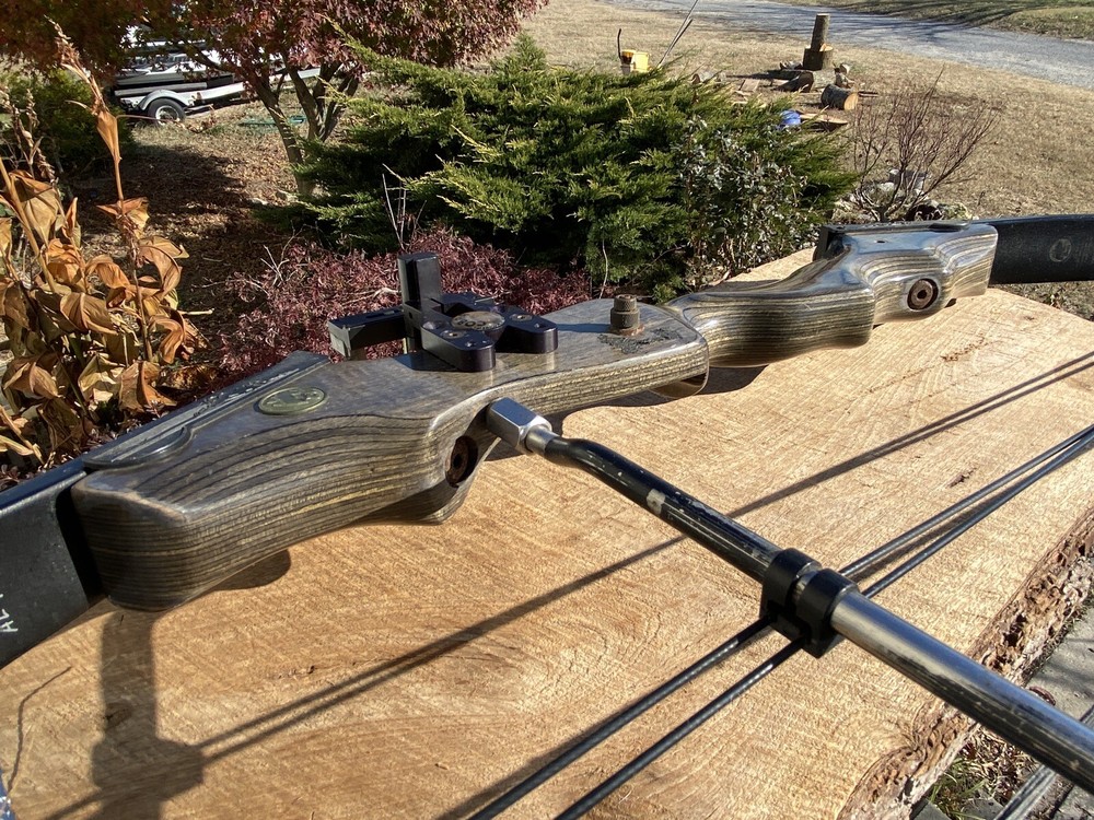 Bear Alaskan Compound Bow Heavy Draw Weight Beautiful Laminated Riser