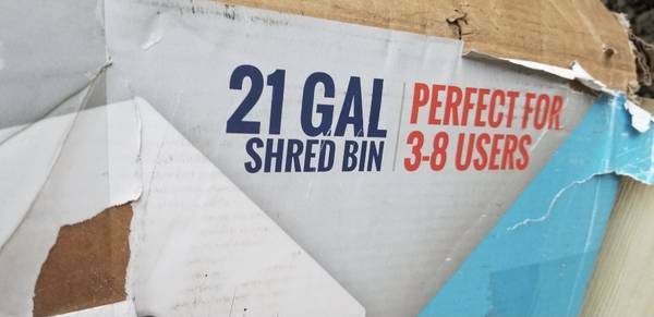 Skillcraft 5300c 21 Gal shred bin