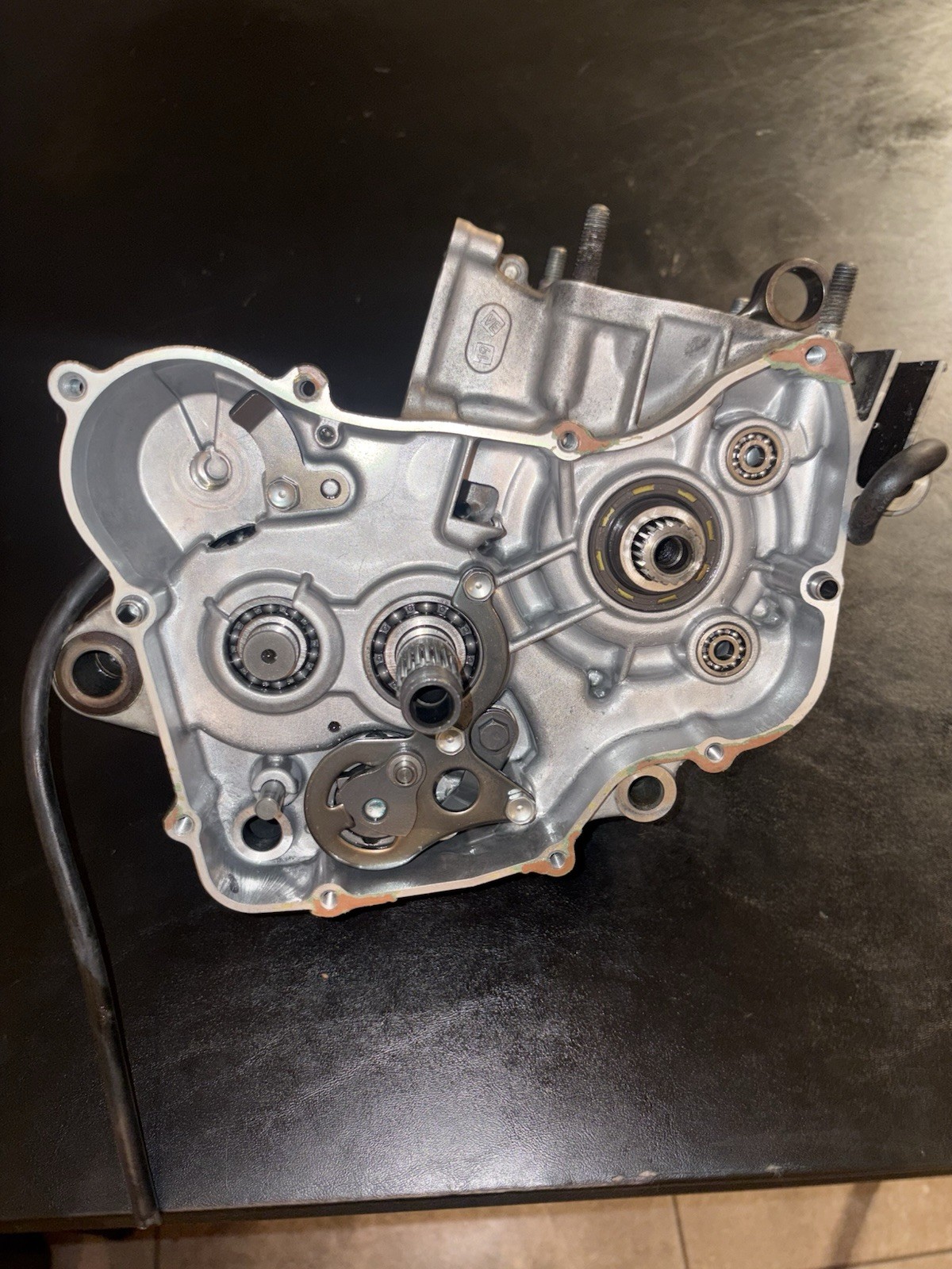 99-02 2002 CR125R CR125 OEM Engine Crankcase Crank Case Bottom End Transmission