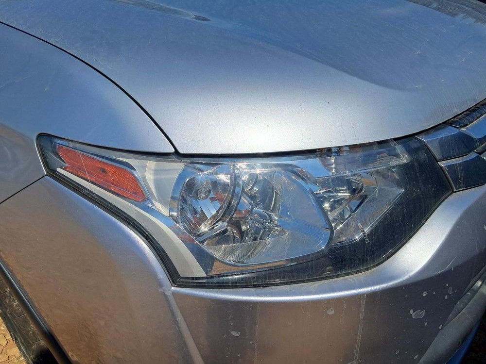 Console Front Floor Fits 14-18 OUTLANDER 4790431